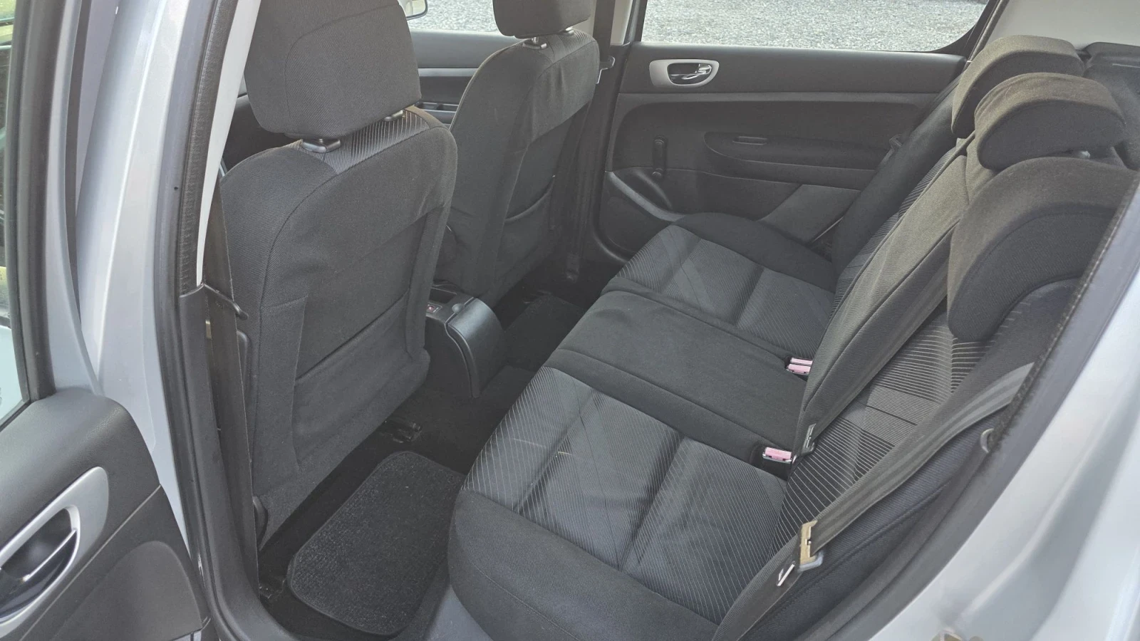 Peugeot 307 HDI, снимка 11 - Автомобили и джипове - 56312591
