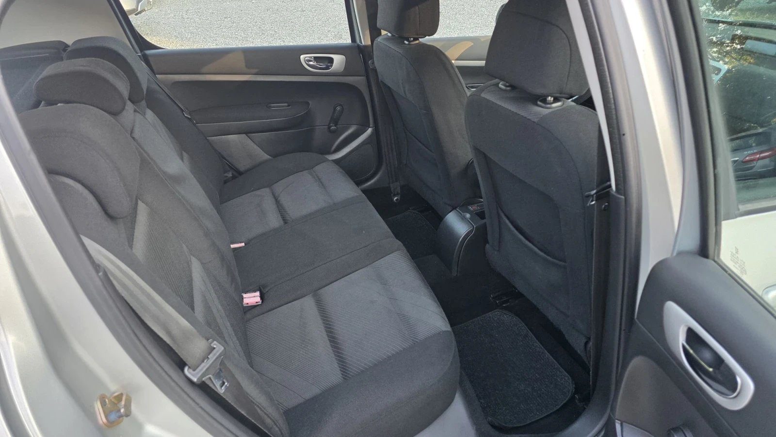Peugeot 307 HDI, снимка 14 - Автомобили и джипове - 56312591