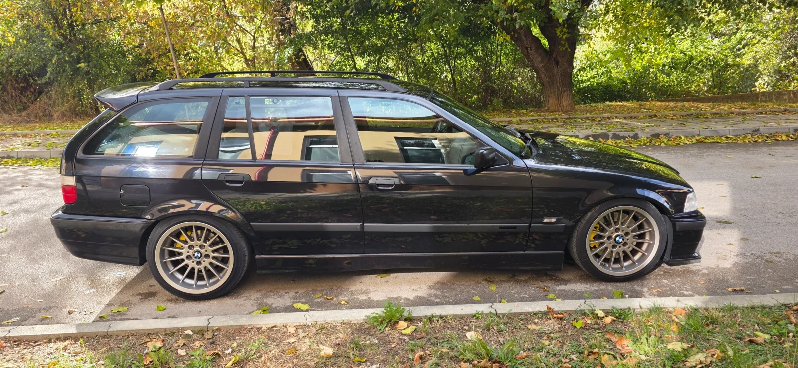 BMW 328 Touring, снимка 2 - Автомобили и джипове - 56533627