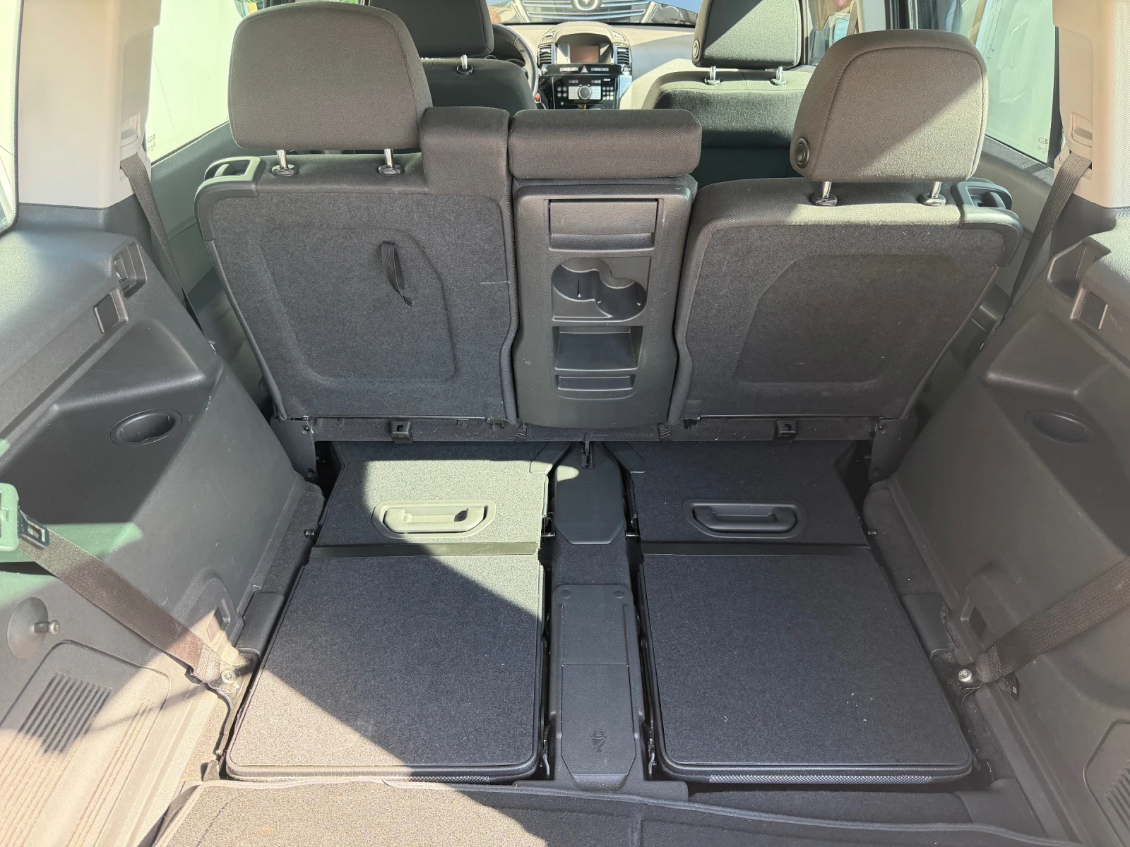 Opel Zafira 1.8i B Design Edition, снимка 14 - Автомобили и джипове - 56660867