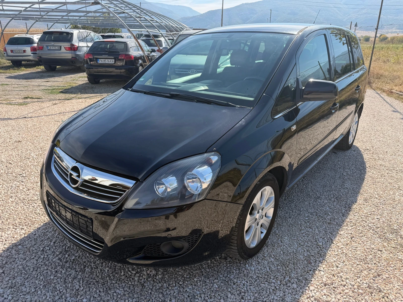 Opel Zafira 1.8i B Design Edition