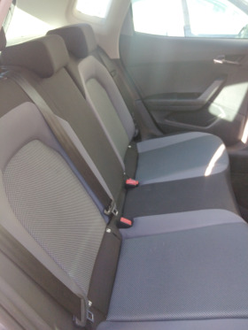 Seat Arona, снимка 10 - Автомобили и джипове - 43956618