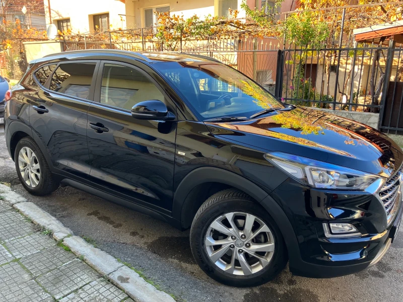 Hyundai Tucson 1.6CRDI* FACE-LIFT* , снимка 2 - Автомобили и джипове - 52351023