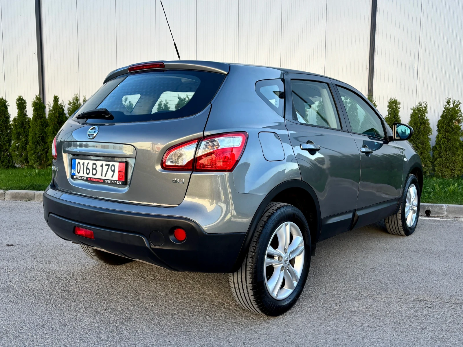 Nissan Qashqai NISSAN QASHQAI 2.0 DCI /АВТОМАТИК/4x4/TECNA/2012.г - изображение 4