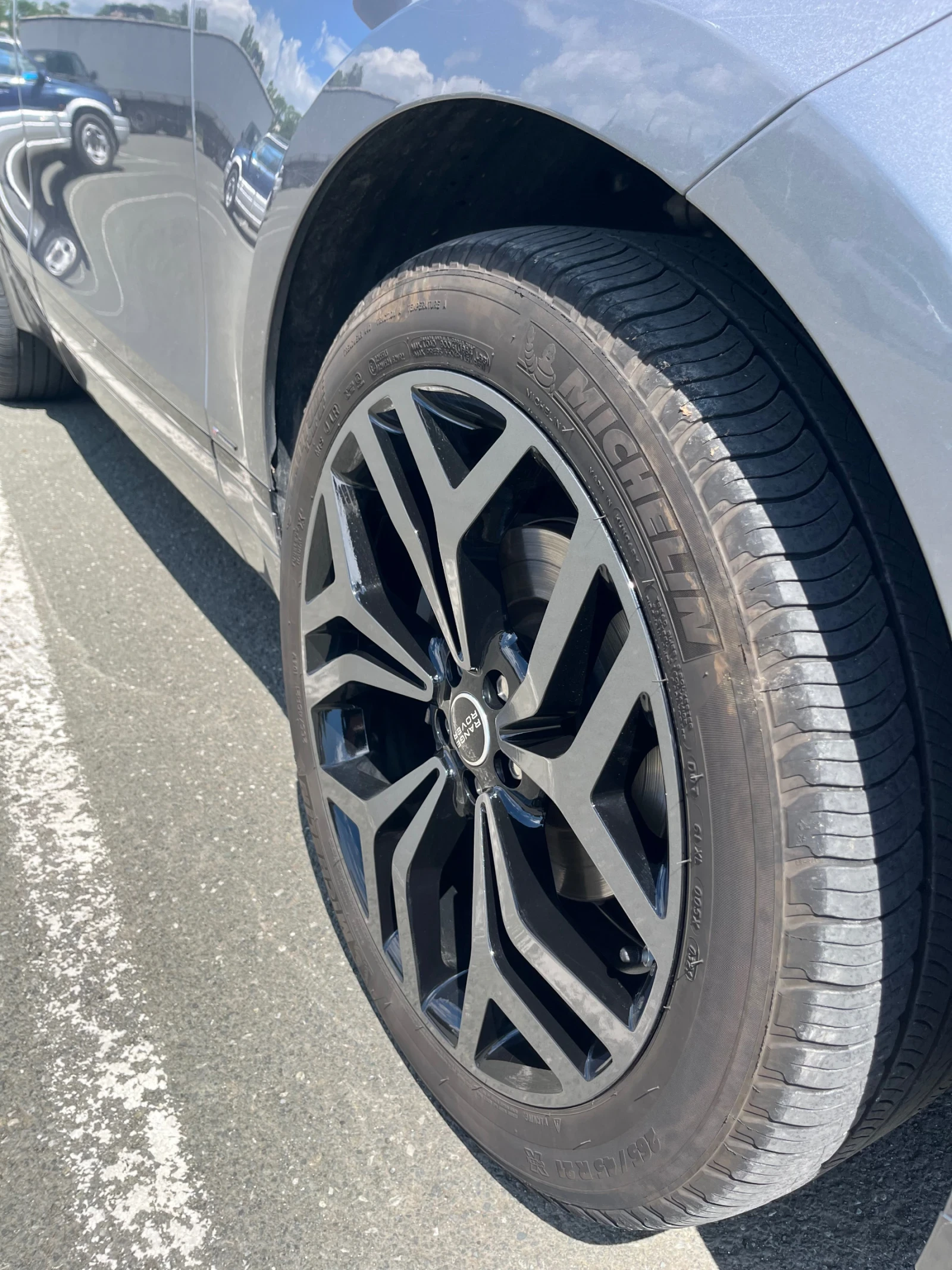 Land Rover Range Rover Velar R-Dynamic - изображение 7