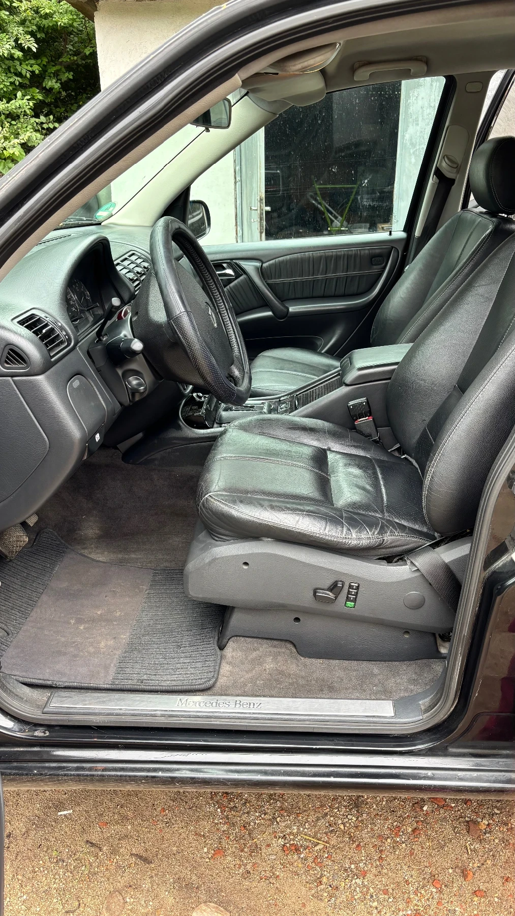 Mercedes-Benz ML 270  - изображение 8