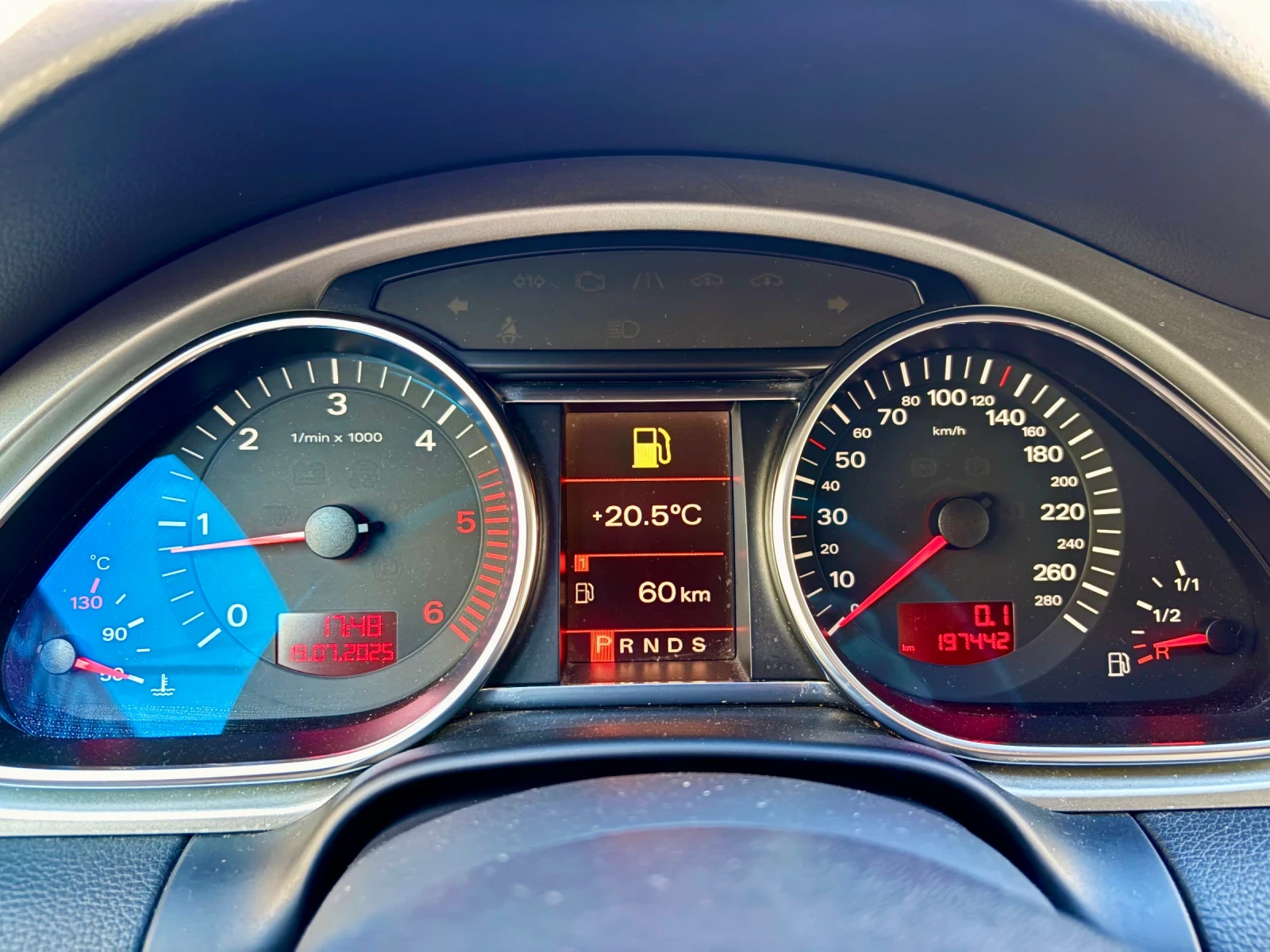 Audi Q7 3TDI 239HP регистрирана обслужена  - изображение 10
