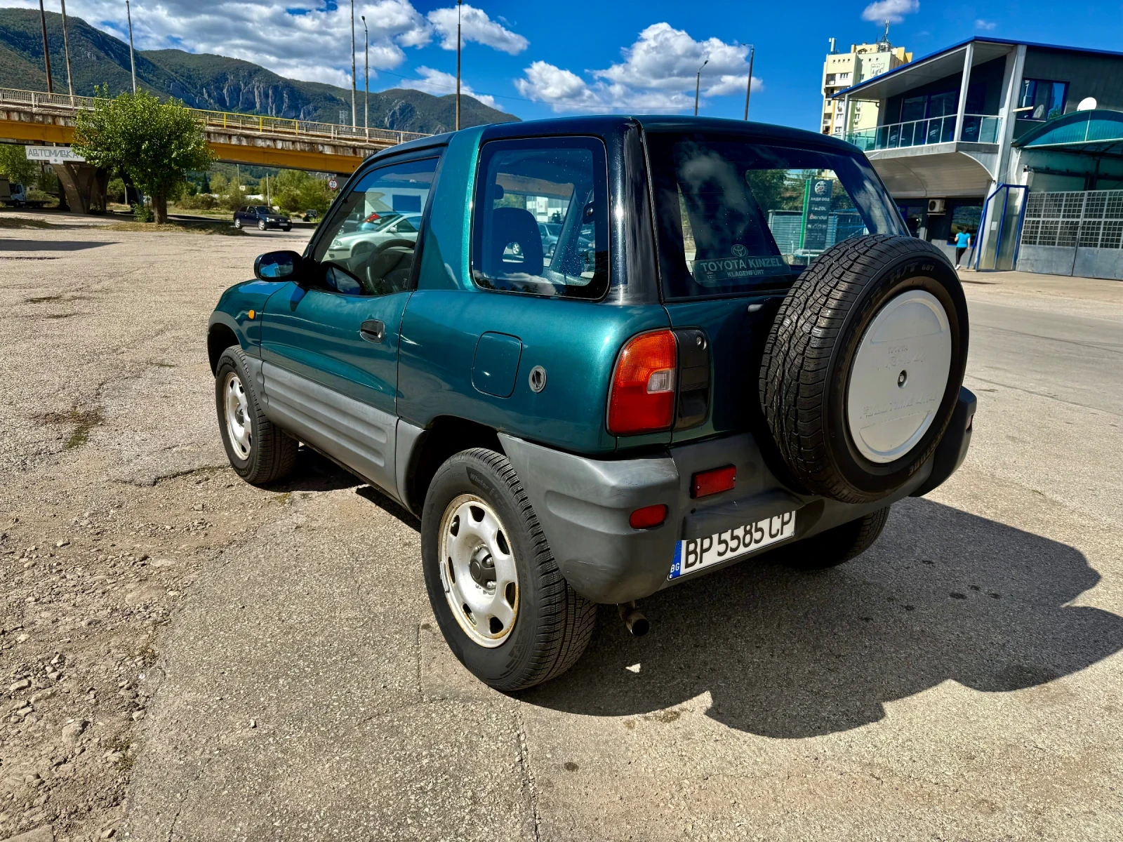 Toyota Rav4 2.0 129кс Автомат ГАЗ - изображение 4