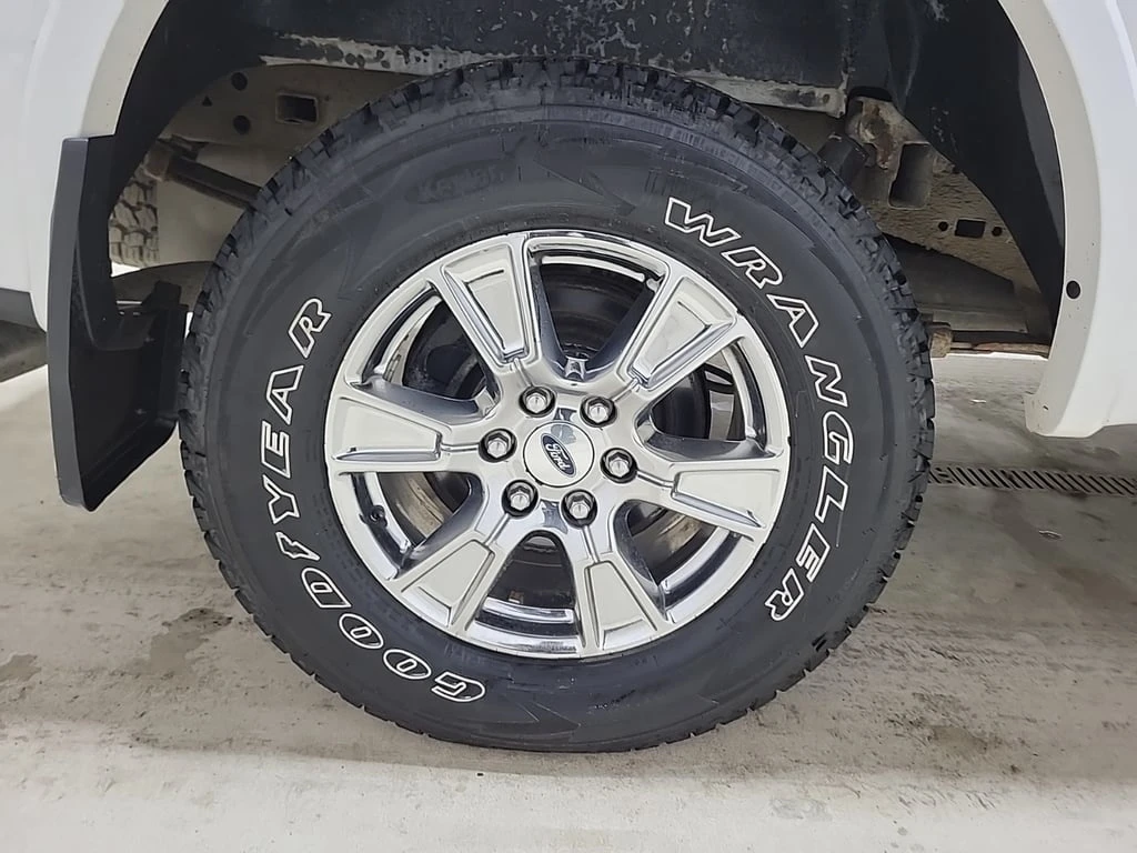 Ford F150  4WD SuperCrew * CARFAX *    | Mobile.bg   15