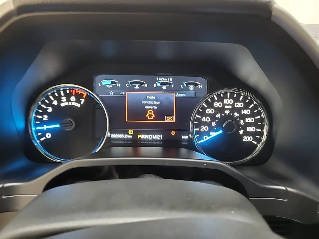 Ford F150  4WD SuperCrew * CARFAX * БЕЗ ПЪРВОНАЧАЛНА ВНОСКА - изображение 9