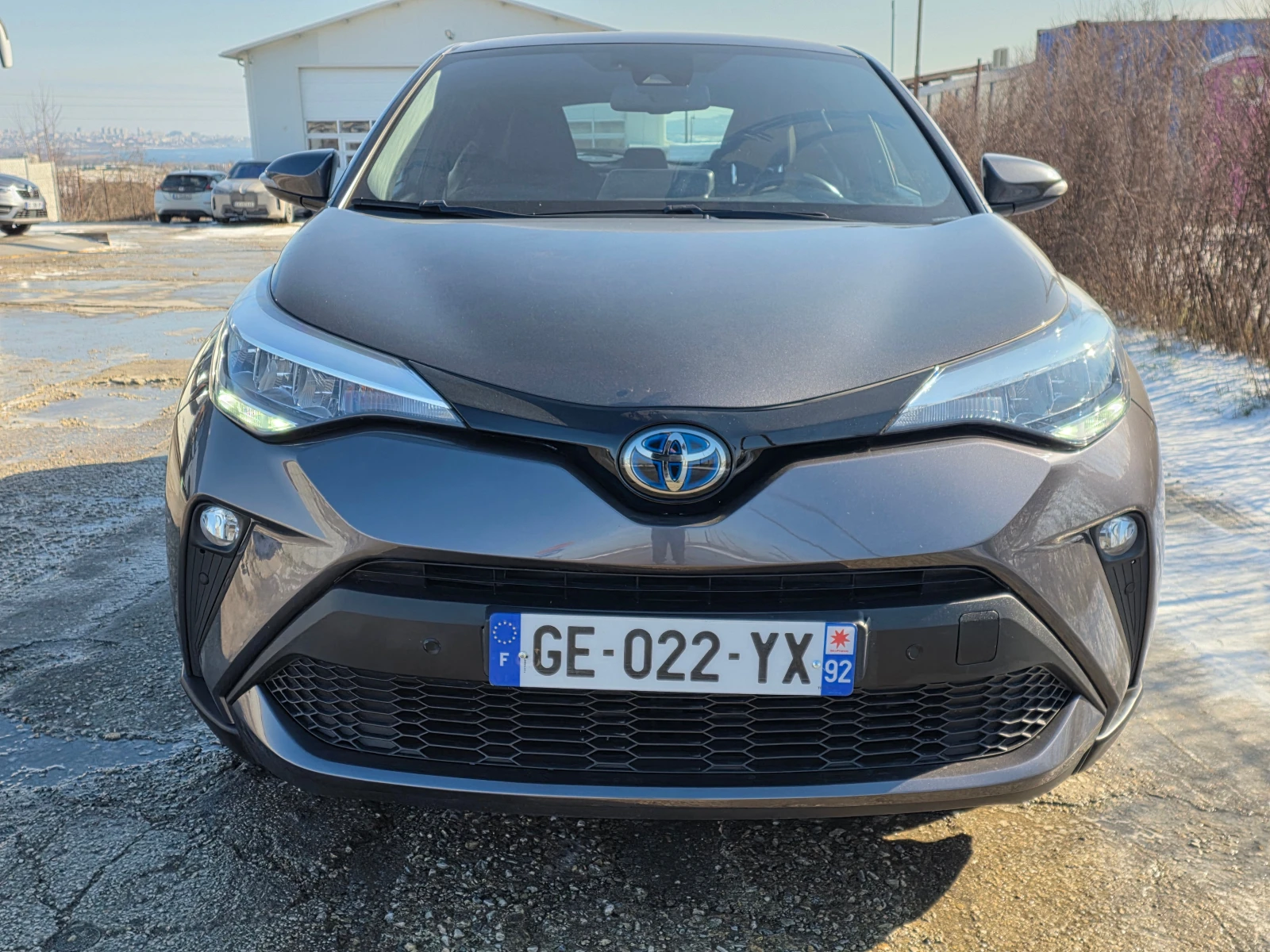 Toyota C-HR 1.8 Hybrid Dynamic Business 2WD E-CVT | Mobile.bg � ����������� 2