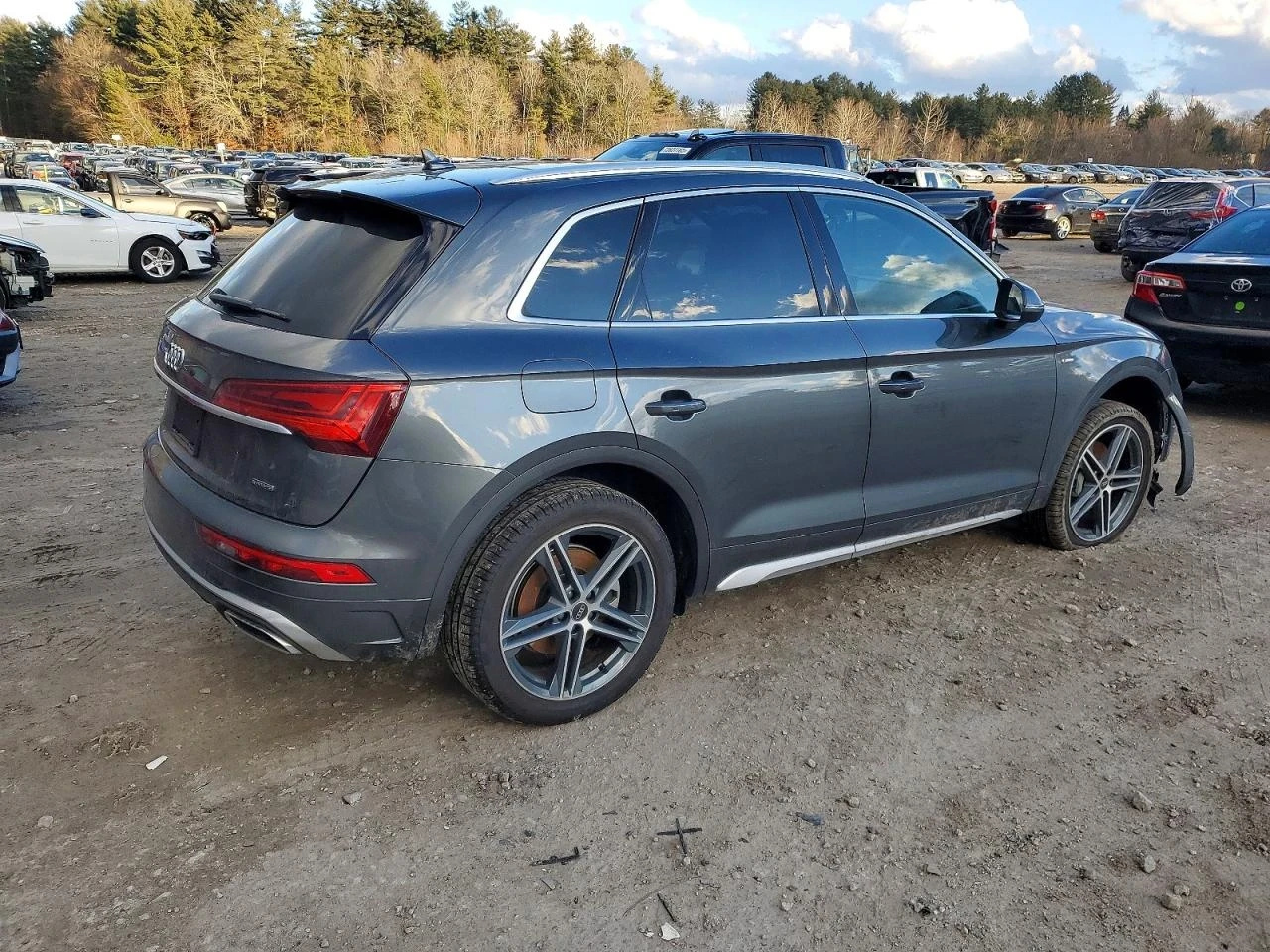 Audi Q5 E PREMIUM 55 - изображение 4
