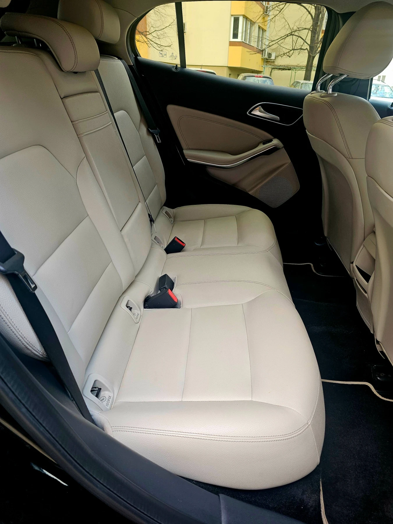 Mercedes-Benz GLA 200CDI, снимка 6 - Автомобили и джипове - 53949260