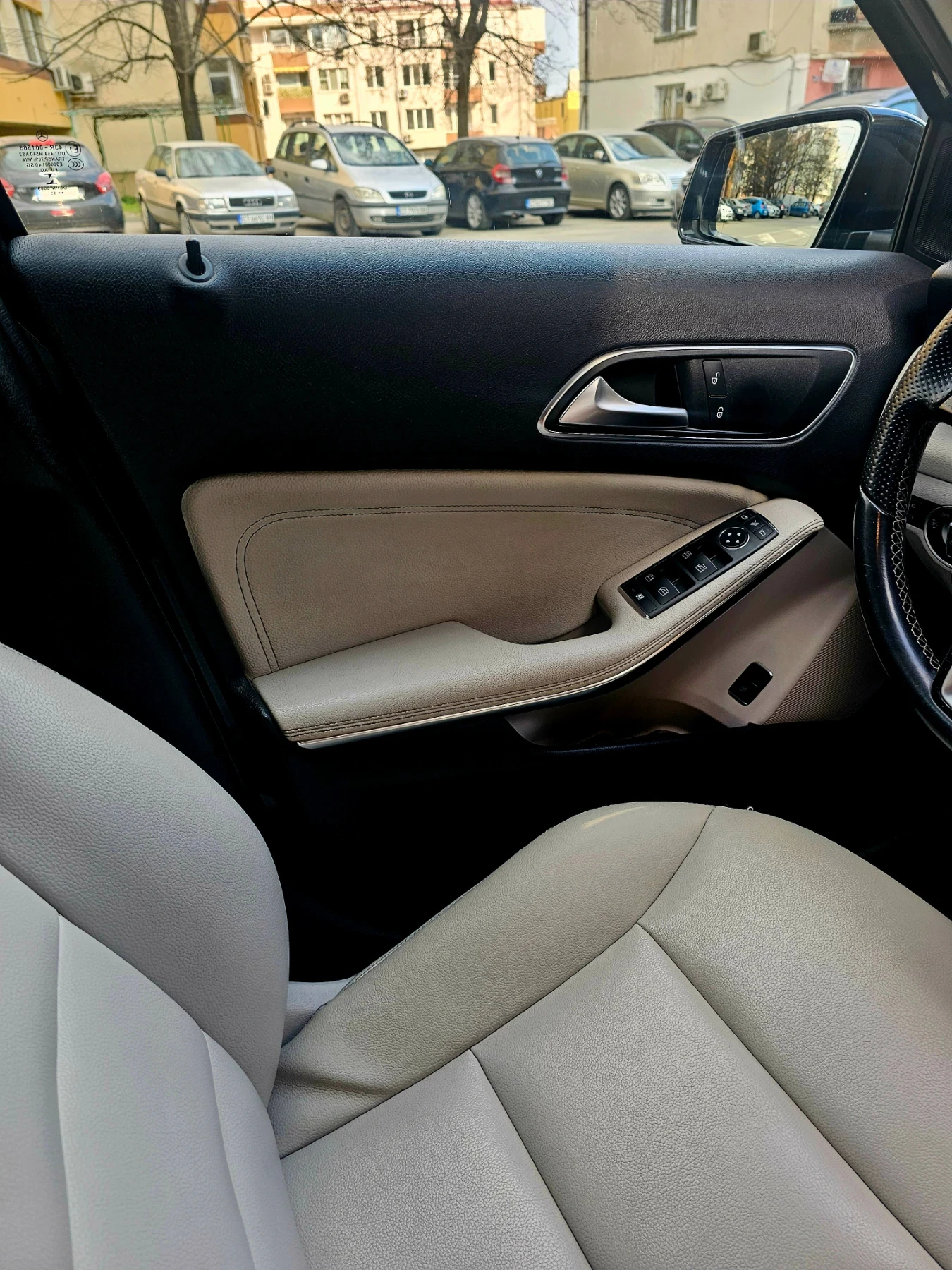 Mercedes-Benz GLA 200CDI, снимка 4 - Автомобили и джипове - 53949260