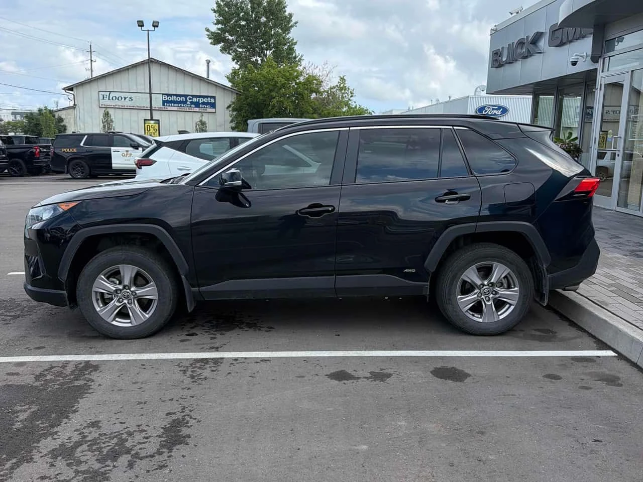 Toyota Rav4 * HYBRID LE * АВТОКРЕДИТ * ГЛАВНО ПРЕДСТАВИТЕЛСТВО, снимка 3 - Автомобили и джипове - 55158899