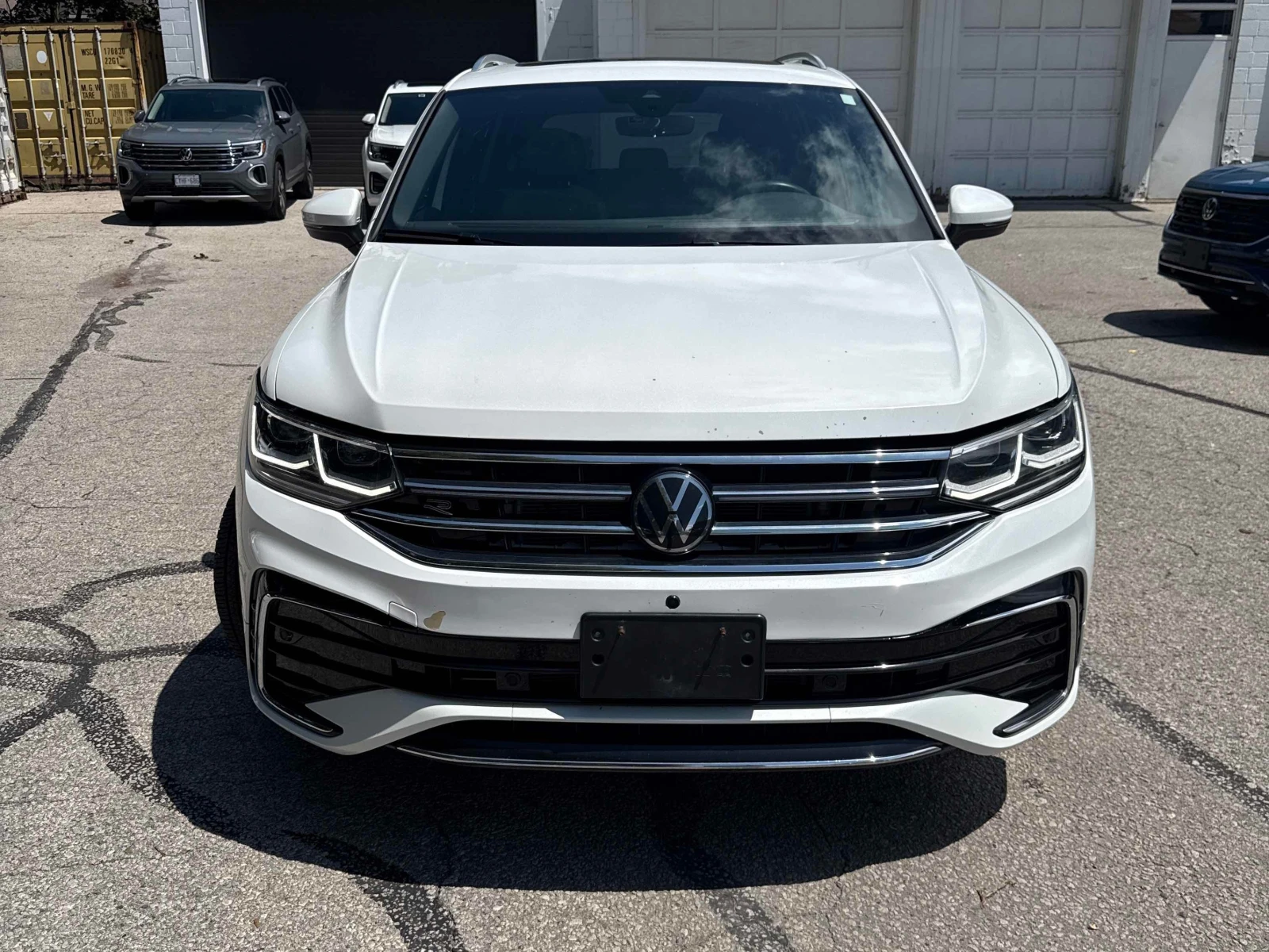 VW Tiguan * Highline R Line * CARFAX * , снимка 6 - Автомобили и джипове - 56030387