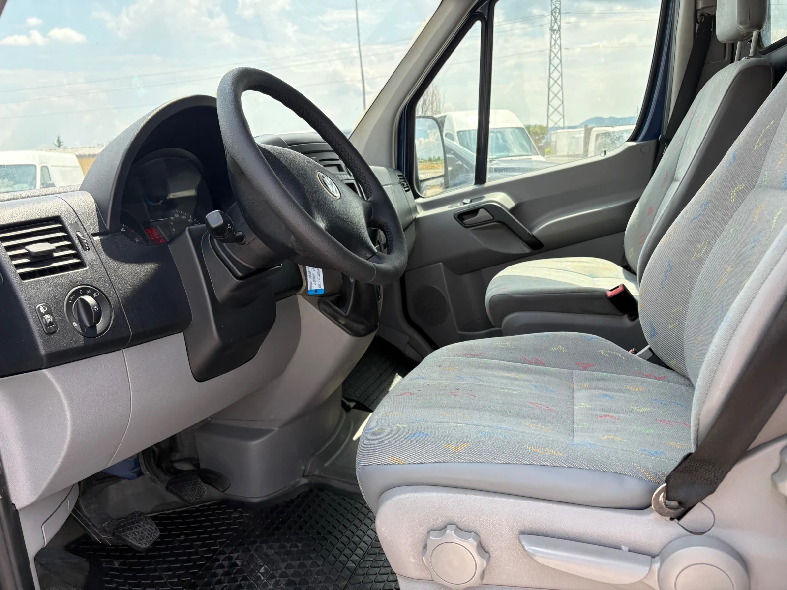 VW Crafter 2, 5 TDI, снимка 9 - Бусове и автобуси - 55145627