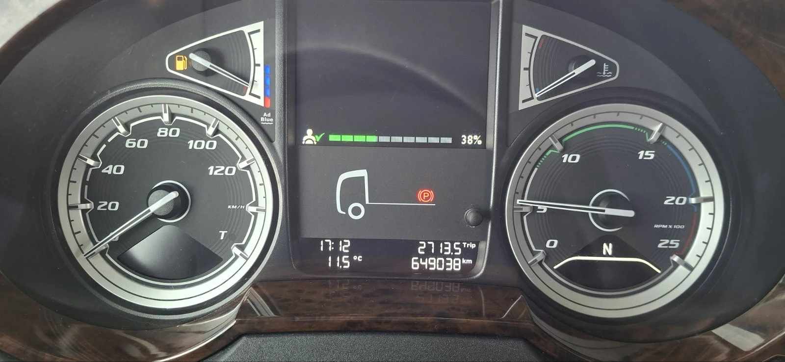 Daf XF Ретардер/Стандартен, снимка 11 - Камиони - 54407700