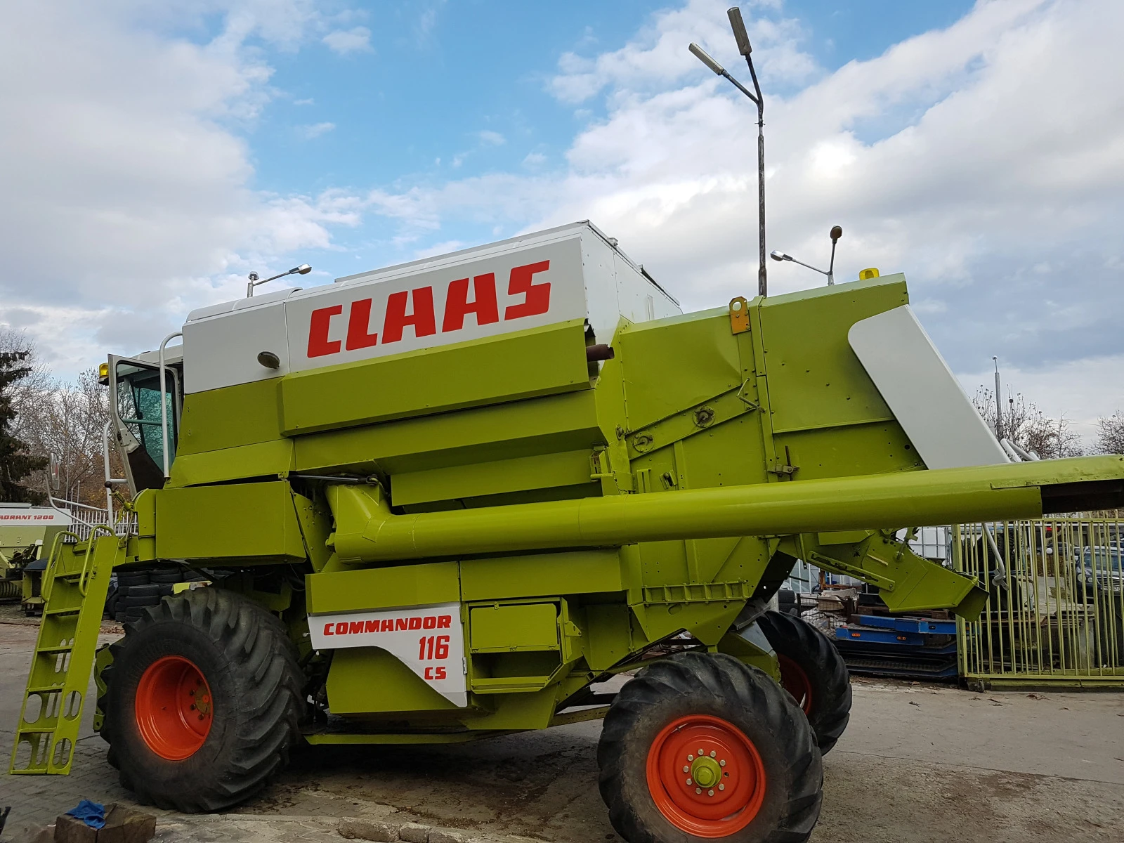 Комбайн Claas COMMANDOR 116 CS - изображение 3