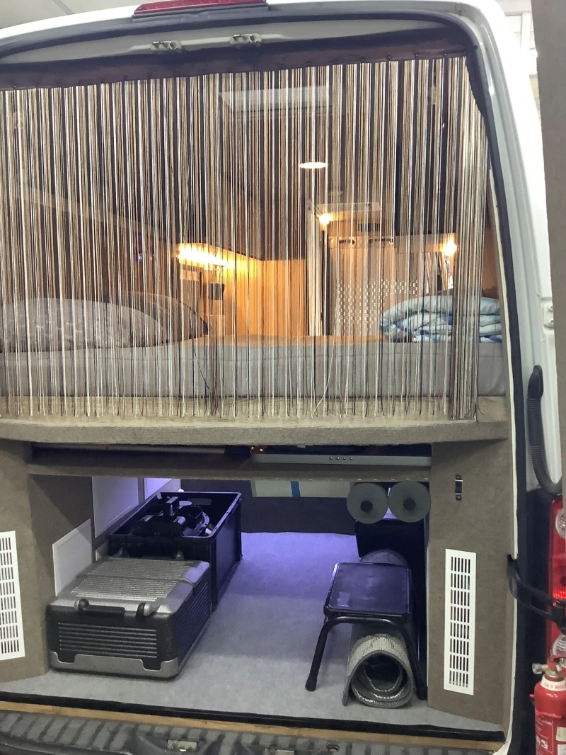 Кемпер VW VW CRAFTER, снимка 11 - Каравани и кемпери - 47843326