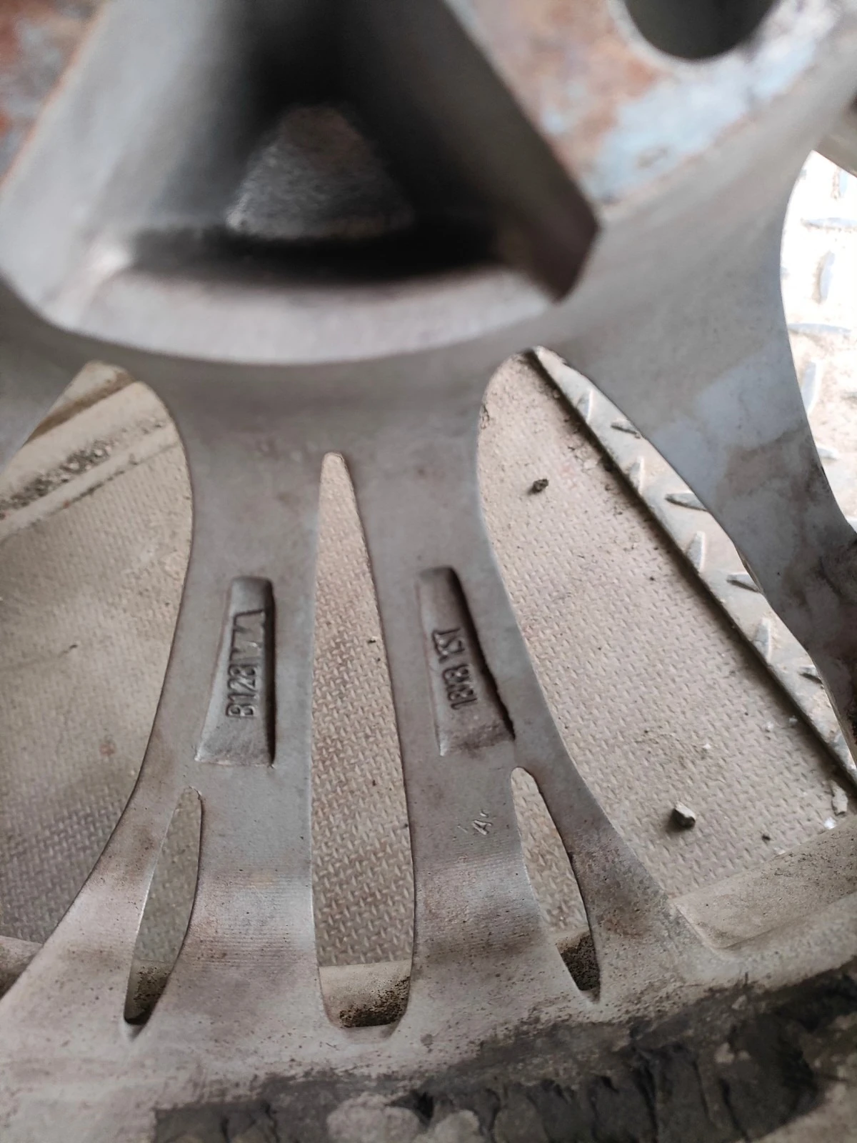    255/55R18  BMW X5 | Mobile.bg   6