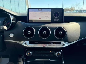 Kia Stinger * AWD * ПОДГРЕВ* KEYLESS* ПАНО* , снимка 9