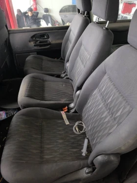 Ford Galaxy 1.9 tdi - 2000 € / 3911.66 лв. - 51479901 8