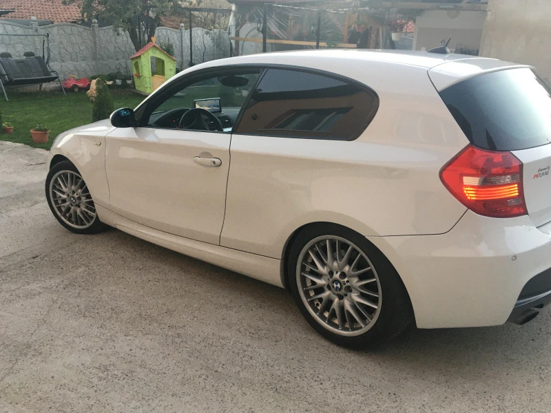 BMW 118 2.0D M Power , снимка 7 - Автомобили и джипове - 48687357