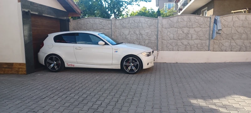 BMW 118 2.0D M Power , снимка 11 - Автомобили и джипове - 52037605
