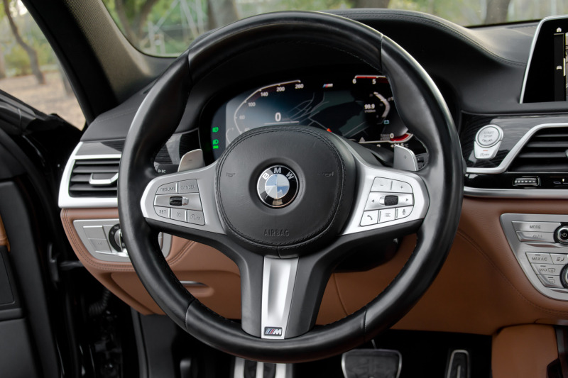 BMW 730 X-Drive M, снимка 12 - Автомобили и джипове - 42453505