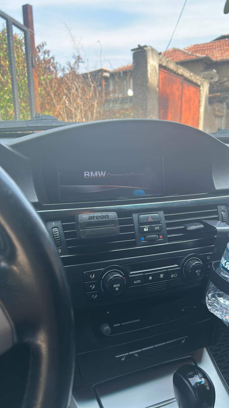 BMW 320, снимка 12 - Автомобили и джипове - 46022891