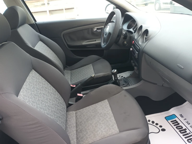 Seat Ibiza 1.2-i  60кс.Климатик, снимка 11 - Автомобили и джипове - 47799185