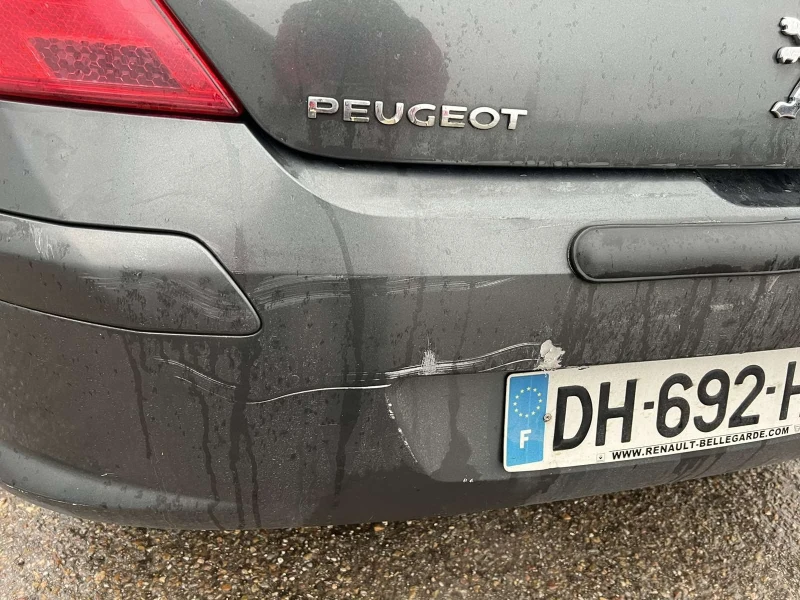 Peugeot 308 1.6HDI, снимка 13 - Автомобили и джипове - 48449864