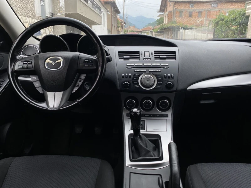 Mazda 3, снимка 3 - Автомобили и джипове - 48935409