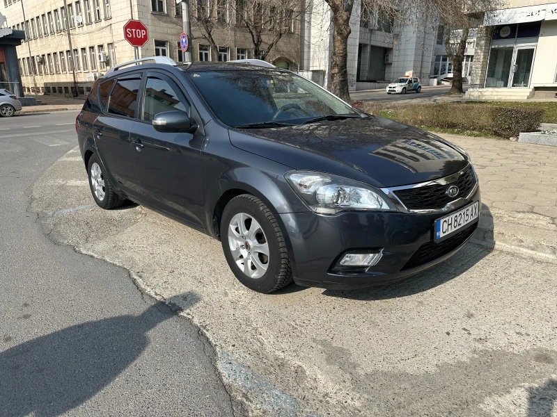 Kia Ceed 1.4 90к.с, снимка 3 - Автомобили и джипове - 49157800