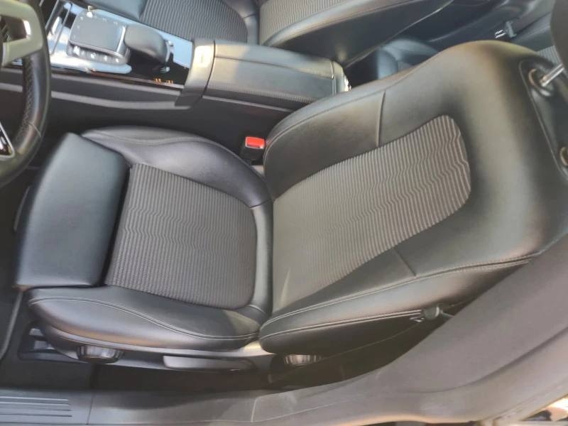 Mercedes-Benz CLA 250, снимка 13 - Автомобили и джипове - 52321651