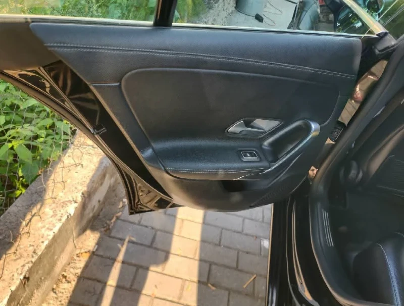 Mercedes-Benz CLA 250, снимка 12 - Автомобили и джипове - 52321651