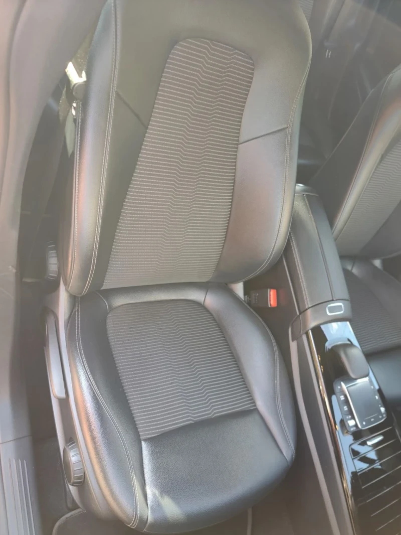 Mercedes-Benz CLA 250, снимка 11 - Автомобили и джипове - 52321651