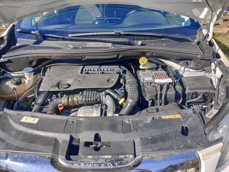 Peugeot 2008, снимка 7 - Автомобили и джипове - 52481716