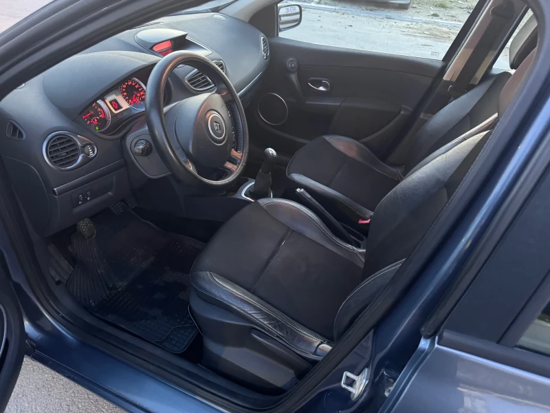 Renault Clio 1.2 Бензин, снимка 14 - Автомобили и джипове - 52665946