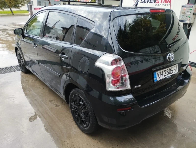 Toyota Corolla verso 7места, снимка 4 - Автомобили и джипове - 52810555