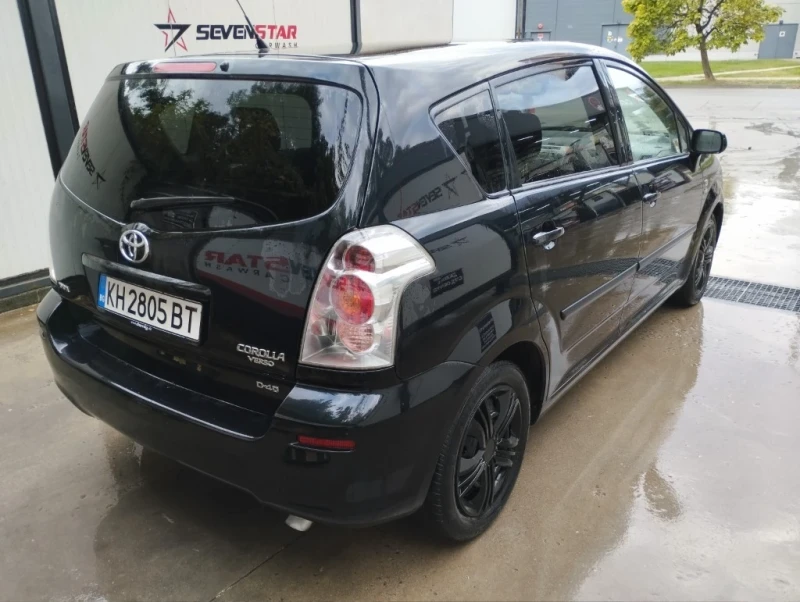 Toyota Corolla verso 7места, снимка 5 - Автомобили и джипове - 52810555