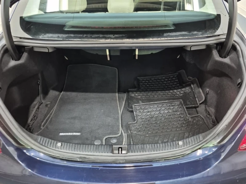 Mercedes-Benz C 300 * CARFAX * ЦЕНА ДО БГ, снимка 15 - Автомобили и джипове - 53042276
