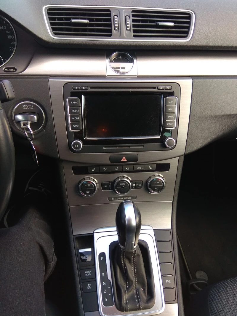 VW Passat VARIANT COMFORTlINE 1, 4 TSI МЕТАН - БЕНЗИН , снимка 12 - Автомобили и джипове - 53283696