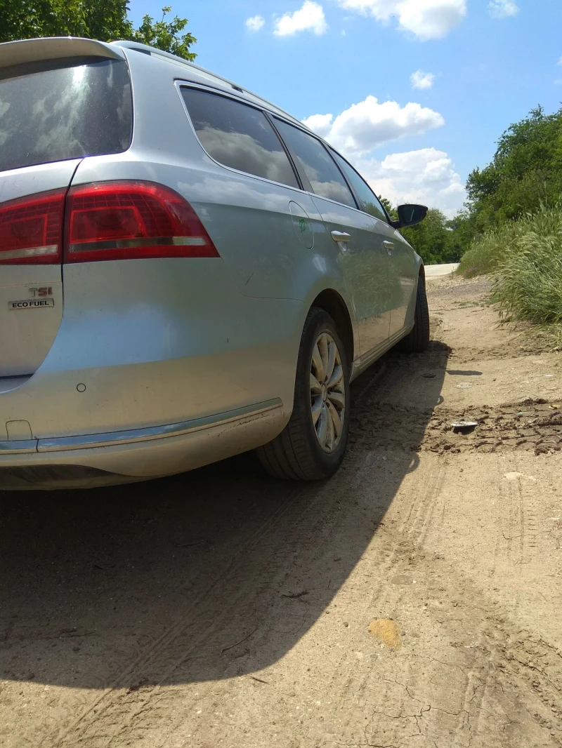 VW Passat VARIANT COMFORTlINE 1, 4 TSI МЕТАН - БЕНЗИН , снимка 6 - Автомобили и джипове - 53283696