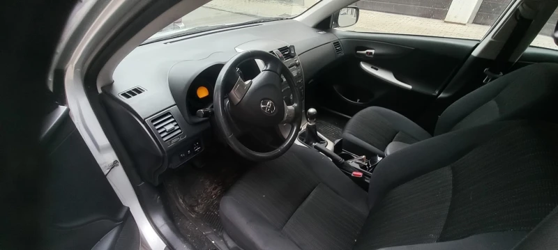 Toyota Corolla, снимка 6 - Автомобили и джипове - 53414705