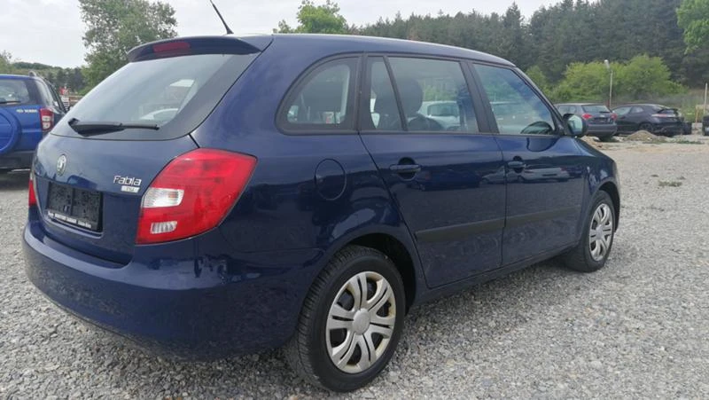 Skoda Fabia 1.2i, снимка 5 - Автомобили и джипове - 25328202