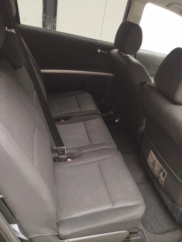 Toyota Corolla verso 7места, снимка 8 - Автомобили и джипове - 52810555