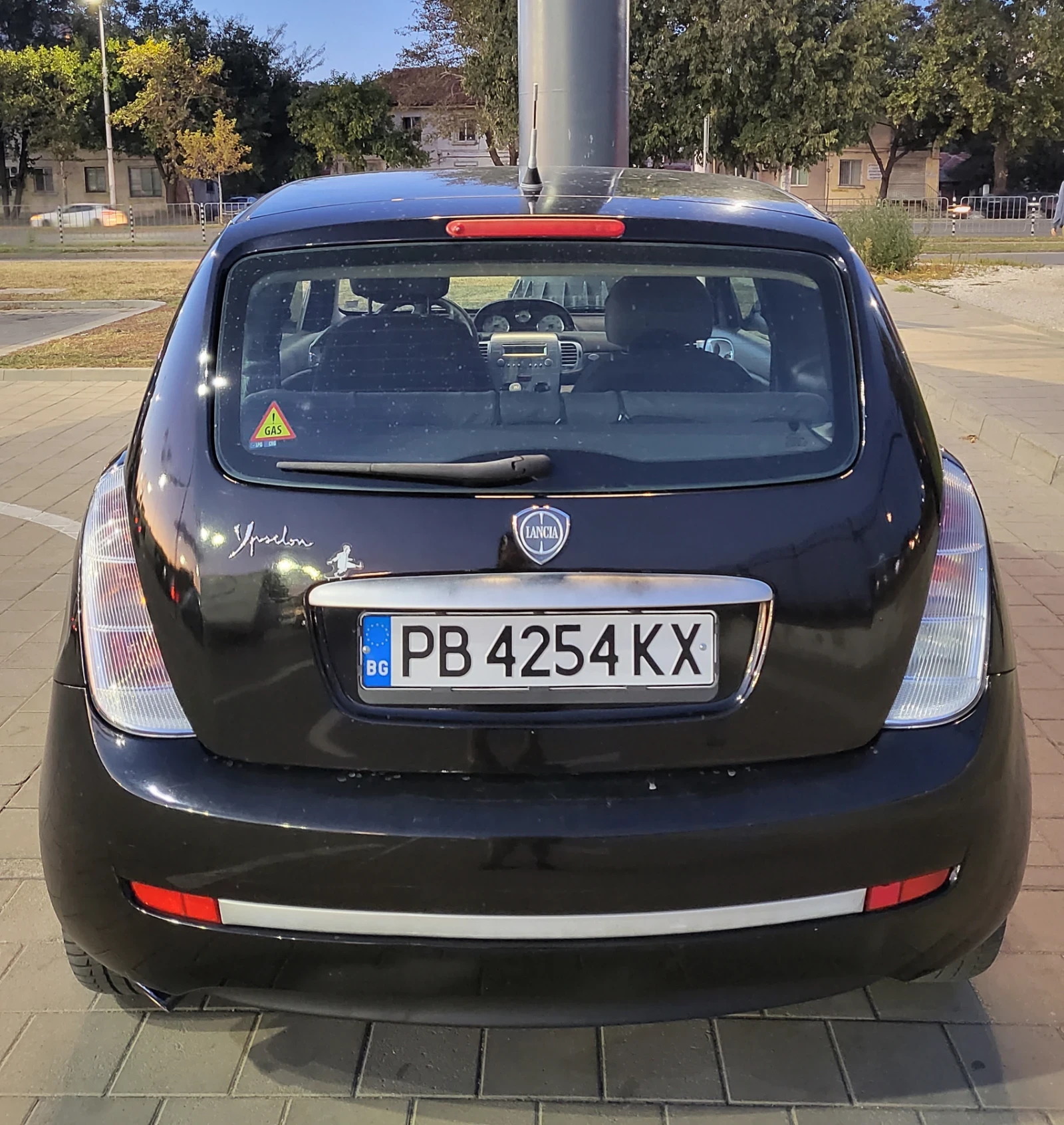 Lancia Ypsilon  - изображение 4