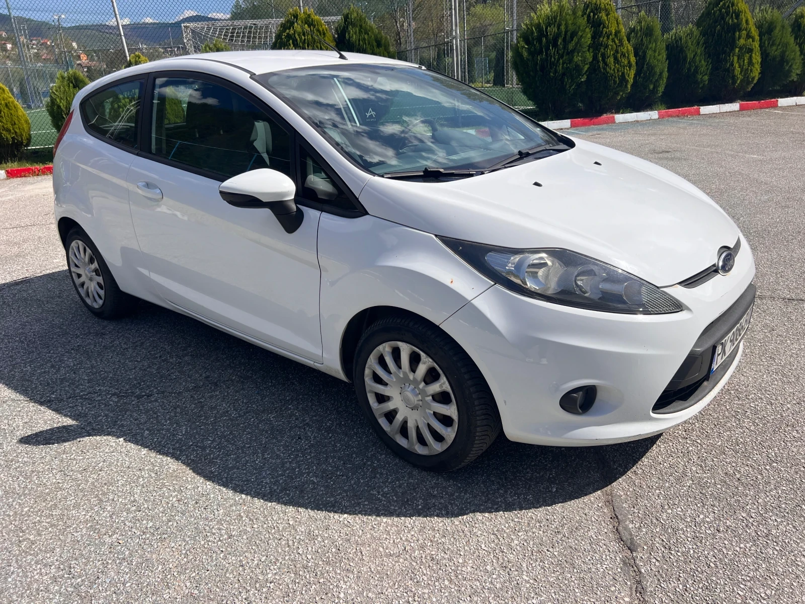 Ford Fiesta 1.6 cdti - изображение 2
